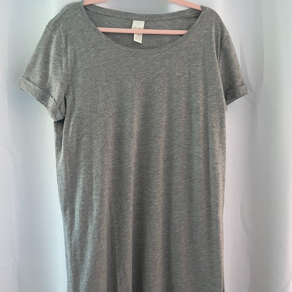 H&M T-shirt Dress (gray)